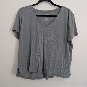 Girlfriend Collective V-Neck Tee